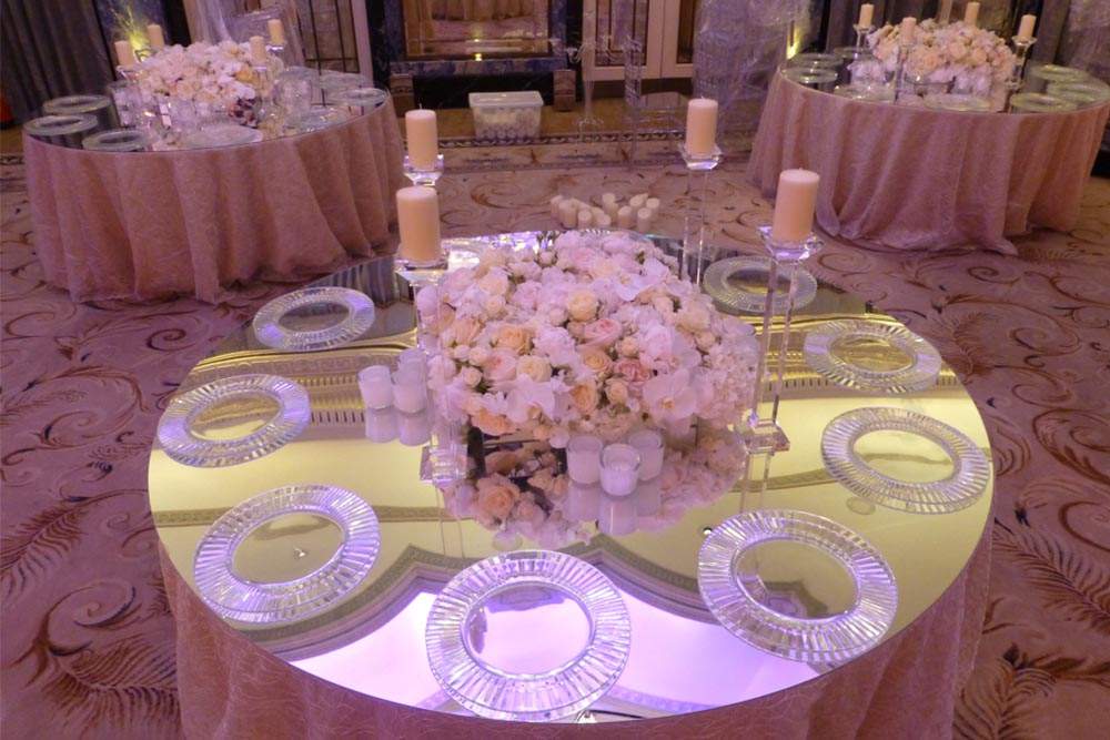 Mirrored Tabletop at Wedding